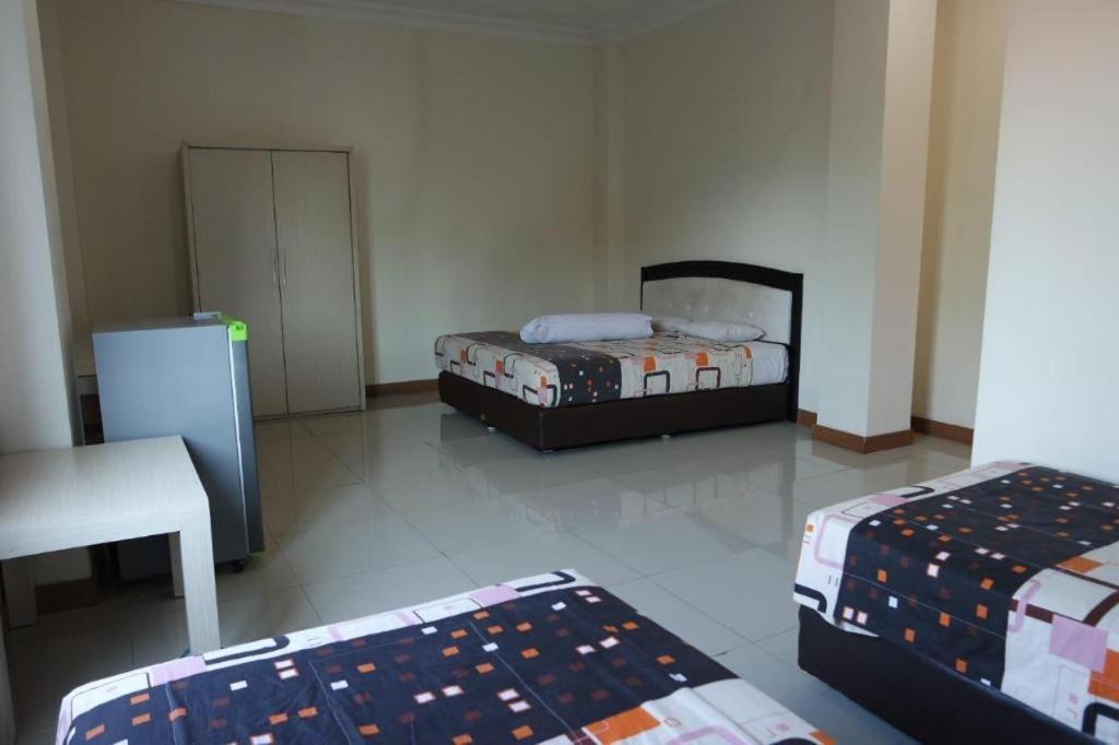 Hotel Sulawesi Gorontalo Surabaya Exterior photo